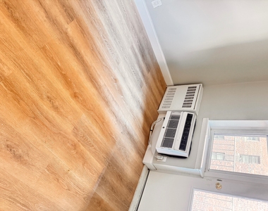 83-33 118th Street - Photo Thumbnail 10
