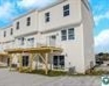 8344 Alexander Court - Photo Thumbnail 24