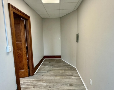 102 Delaware Avenue - Photo Thumbnail 5
