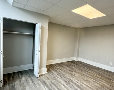 102 Delaware Avenue - Photo Thumbnail 6