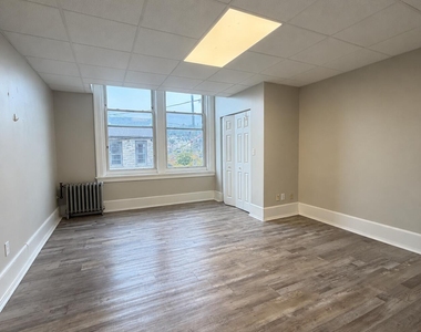 102 Delaware Avenue - Photo Thumbnail 9