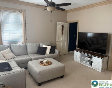 21 E North Street - Photo Thumbnail 15