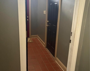 21 E North Street - Photo Thumbnail 2