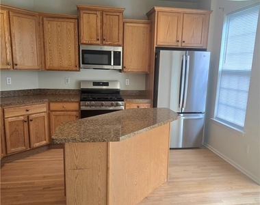 3550 Penfield Way - Photo Thumbnail 1