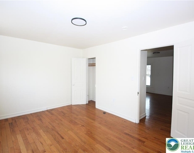 320 N Law Street - Photo Thumbnail 2
