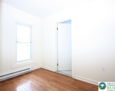 320 N Law Street - Photo Thumbnail 5