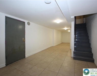 320 N Law Street - Photo Thumbnail 15
