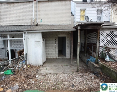 320 N Law Street - Photo Thumbnail 18