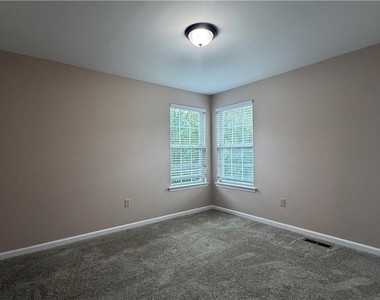 2288 Creekside Drive - Photo Thumbnail 17