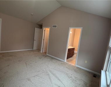 2288 Creekside Drive - Photo Thumbnail 21