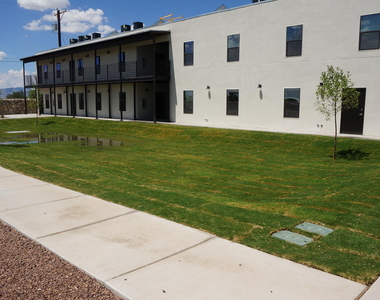 1061 Ranger Street - Photo Thumbnail 9