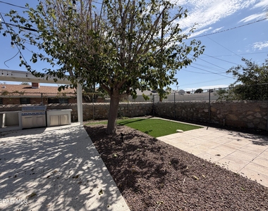 8500 Edgemere Boulevard - Photo Thumbnail 15