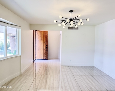 8500 Edgemere Boulevard - Photo Thumbnail 2
