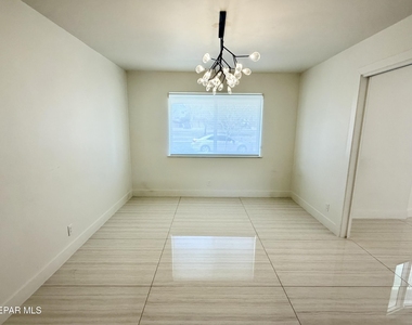 8500 Edgemere Boulevard - Photo Thumbnail 4
