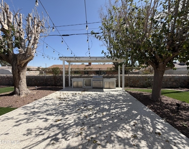 8500 Edgemere Boulevard - Photo Thumbnail 17