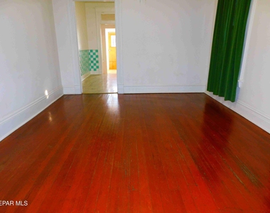 1024 Upson Drive - Photo Thumbnail 12