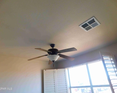 10021 Railroad Drive - Photo Thumbnail 28