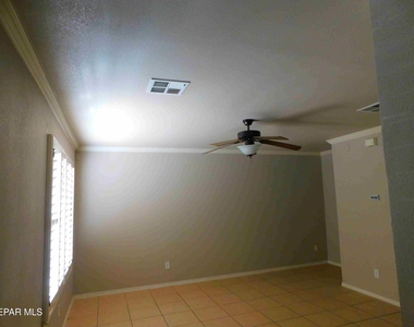 10021 Railroad Drive - Photo Thumbnail 2