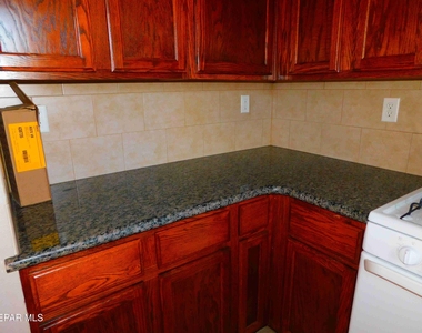 10021 Railroad Drive - Photo Thumbnail 14