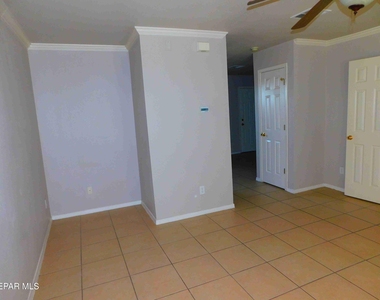 10021 Railroad Drive - Photo Thumbnail 3