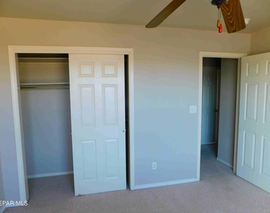 10021 Railroad Drive - Photo Thumbnail 42