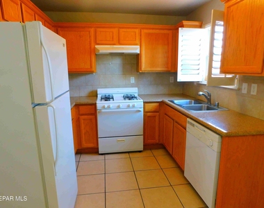 10051 Railroad Drive - Photo Thumbnail 11