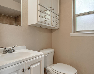 3232 Slocum Street - Photo Thumbnail 15