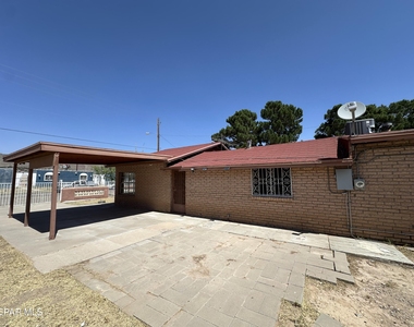 8920 Kenneth Street - Photo Thumbnail 5