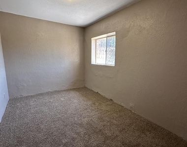 8920 Kenneth Street - Photo Thumbnail 7