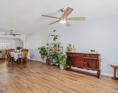 10713 Eagle Pass Lane - Photo Thumbnail 4