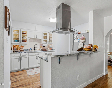 10713 Eagle Pass Lane - Photo Thumbnail 6