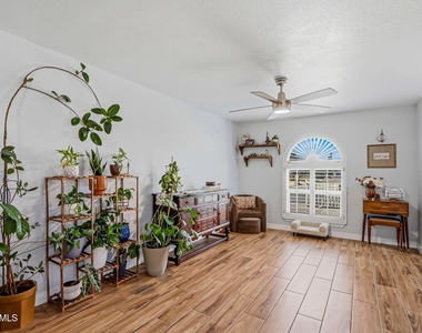 10713 Eagle Pass Lane - Photo Thumbnail 3
