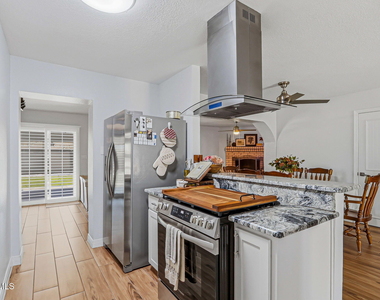 10713 Eagle Pass Lane - Photo Thumbnail 7