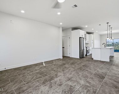 12336 Jack Vowell Way - Photo Thumbnail 5