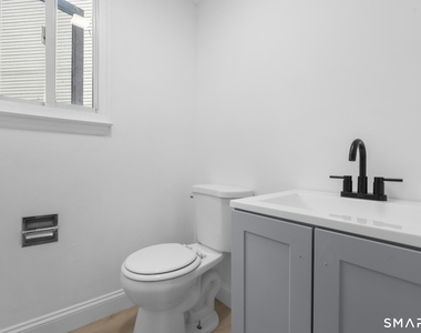 6-6 Van Buskirk Avenue - Photo Thumbnail 10