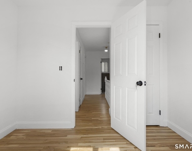 6-6 Van Buskirk Avenue - Photo Thumbnail 18