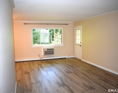 24 Teresa Place - Photo Thumbnail 8
