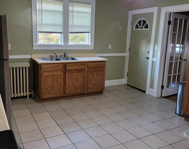 105 Windsor Street - Photo Thumbnail 1