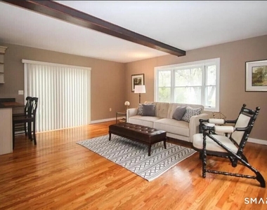 12 Wood Creek Road - Photo Thumbnail 5
