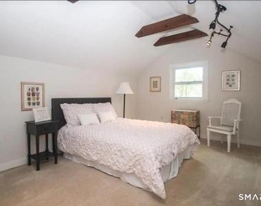 12 Wood Creek Road - Photo Thumbnail 7