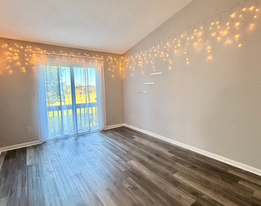 255 Pine Rock Avenue - Photo Thumbnail 4