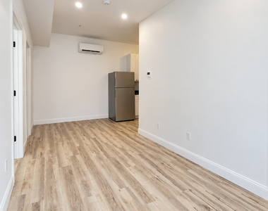 170 Pearl Street - Photo Thumbnail 1