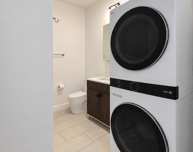 170 Pearl Street - Photo Thumbnail 9