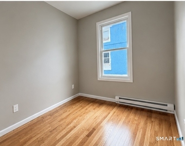 206 Jefferson Street - Photo Thumbnail 8