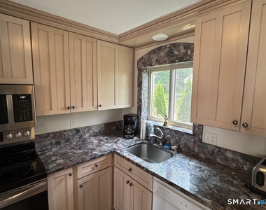 7 Clearwater Lane - Photo Thumbnail 1