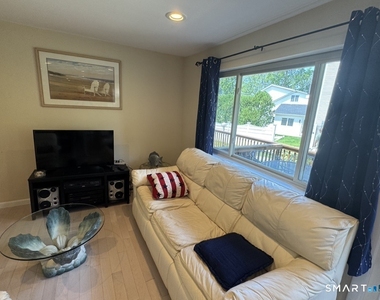 7 Clearwater Lane - Photo Thumbnail 10