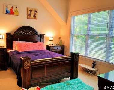 60 Copper Square Drive - Photo Thumbnail 8