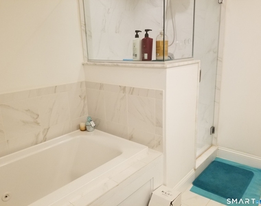 60 Copper Square Drive - Photo Thumbnail 10