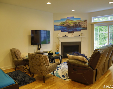 60 Copper Square Drive - Photo Thumbnail 6