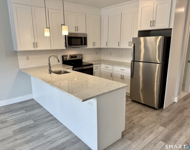 502 Howe Avenue - Photo Thumbnail 8